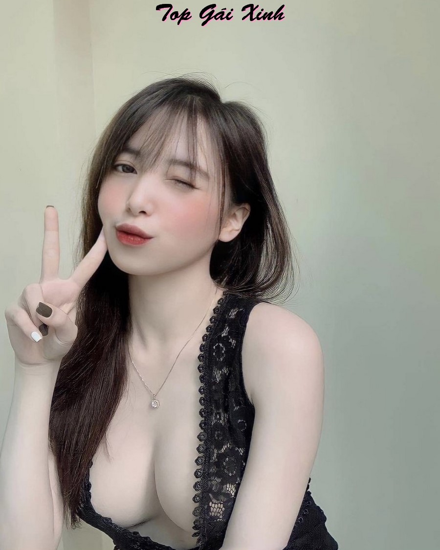 ảnh gái xinh 2k7 cute đáng yêu lộ ngực khủng