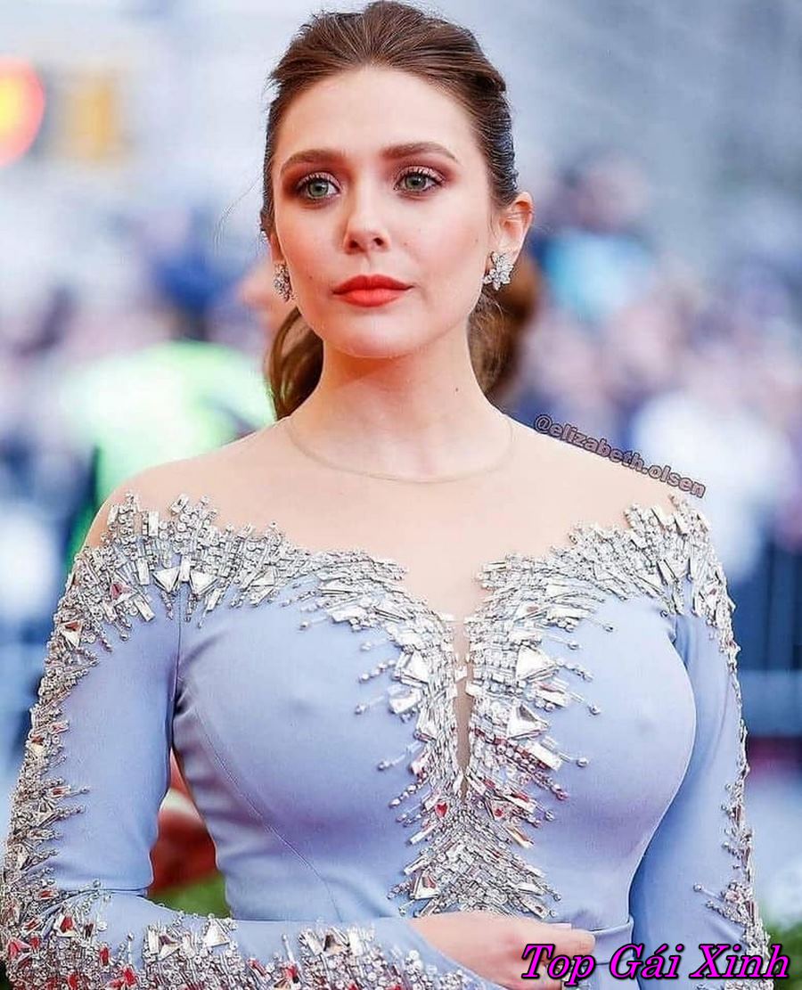 hình ảnh elizabeth olsen nude 27