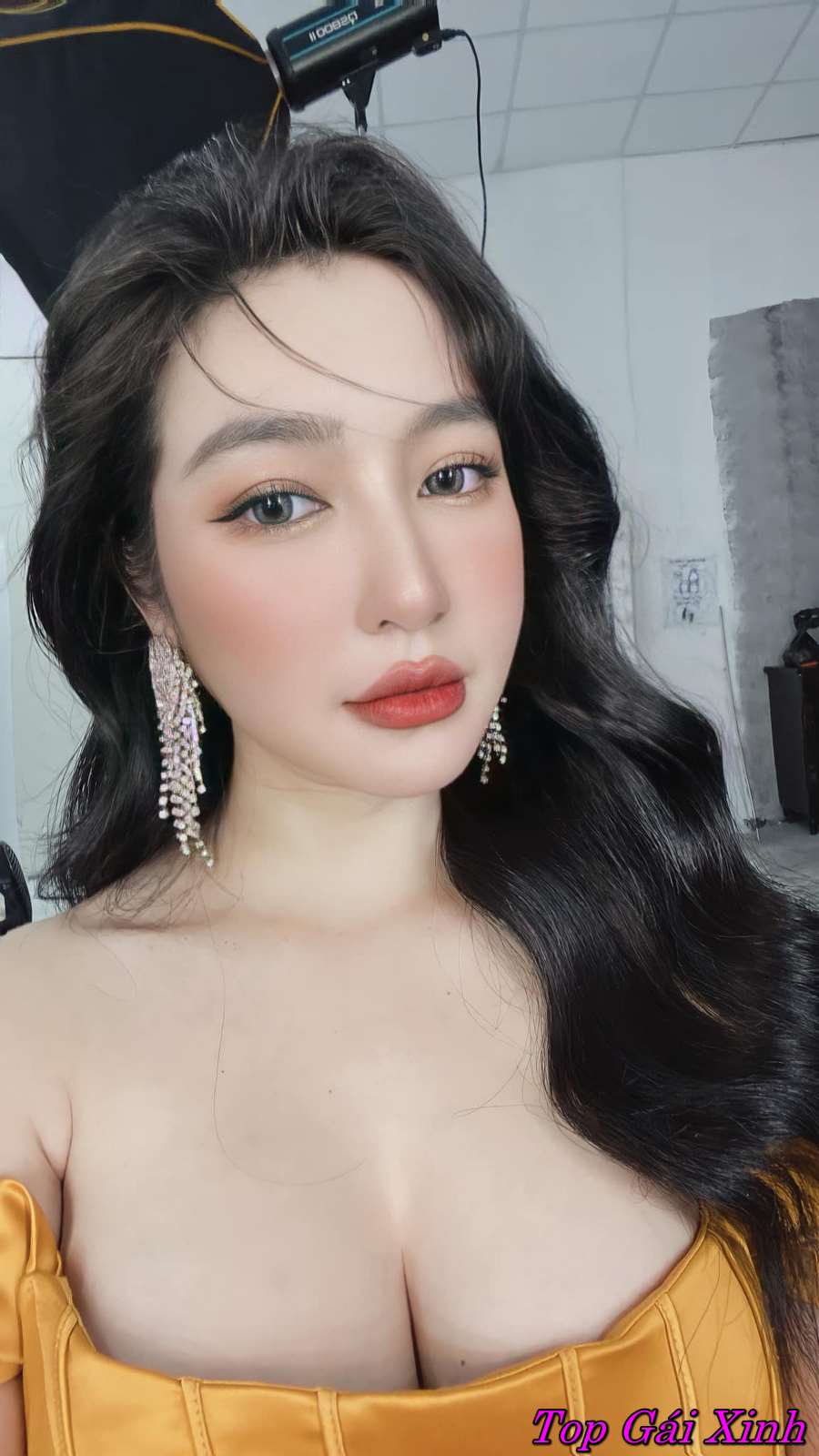 ảnh Elly Trần nude khiêu gợi 11