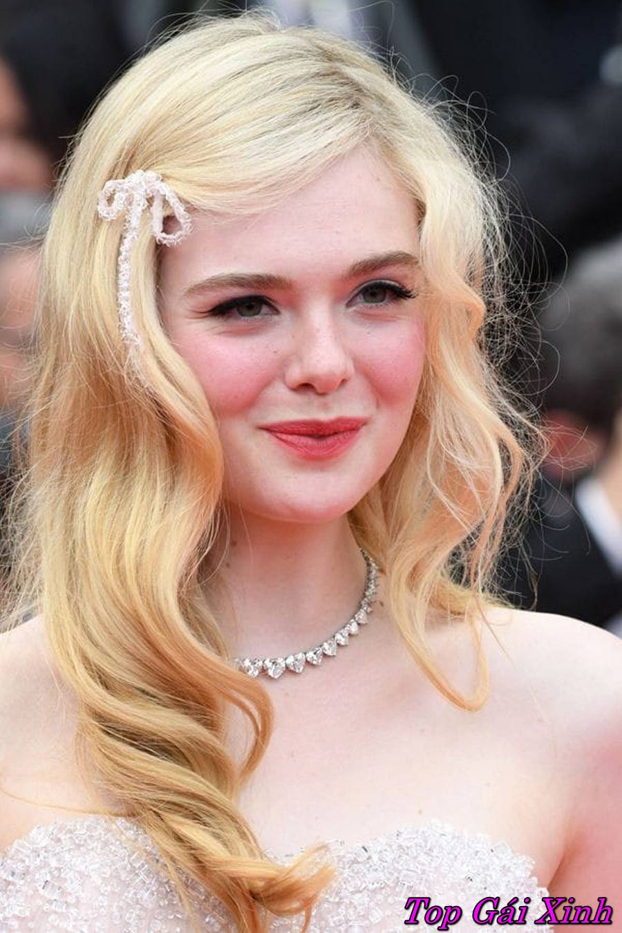 ảnh Elle Fanning nude bốc lửa 15