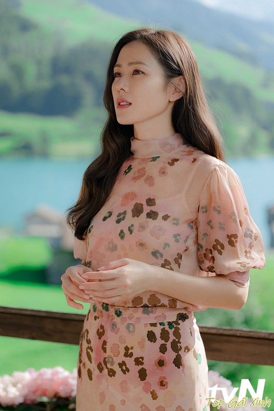 ảnh Son Ye Jin nude quyến rũ 17