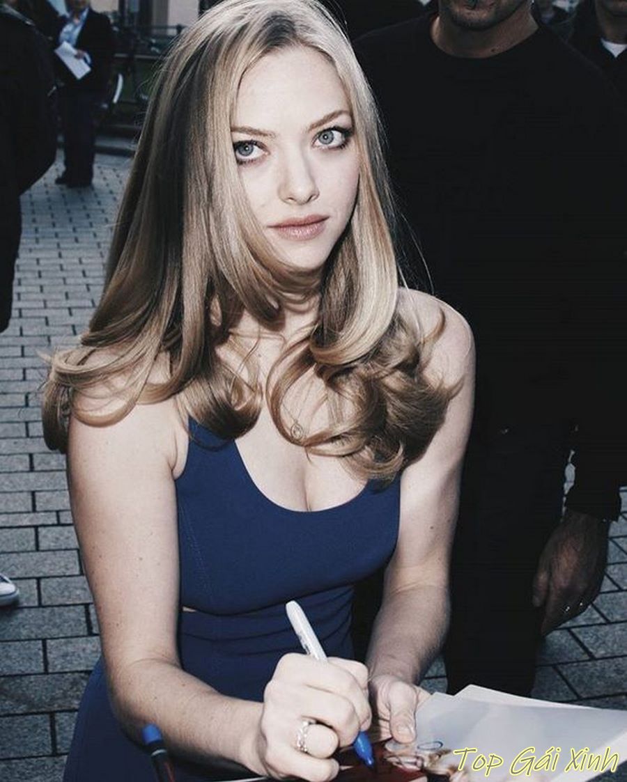 Ảnh Amanda Seyfried nude quyến rũ 21