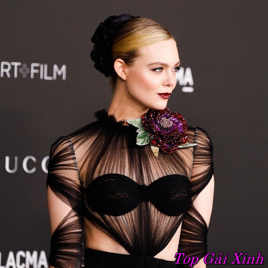 ảnh Elle Fanning nude bốc lửa 22