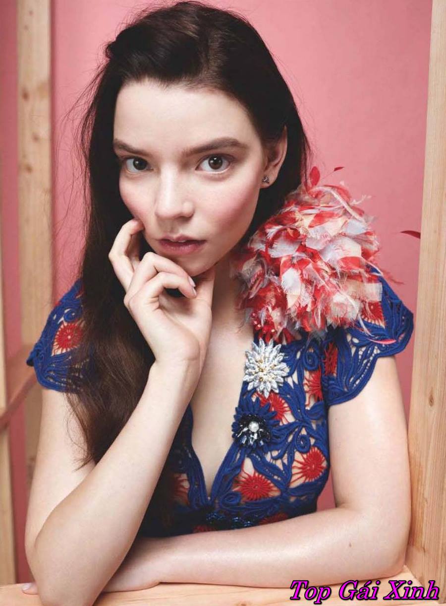 ảnh Anya Taylor Joy nude nóng bỏng 24