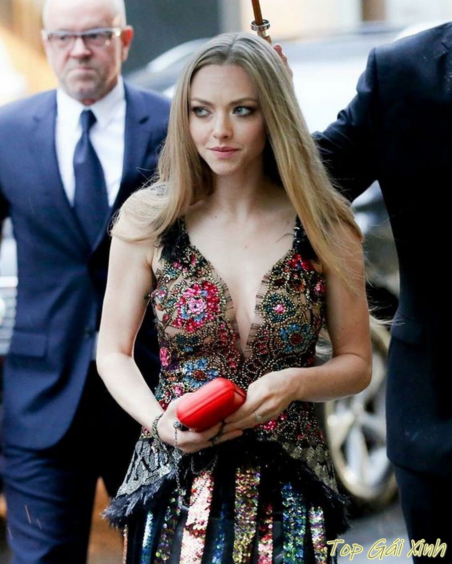 Ảnh Amanda Seyfried nude quyến rũ 25