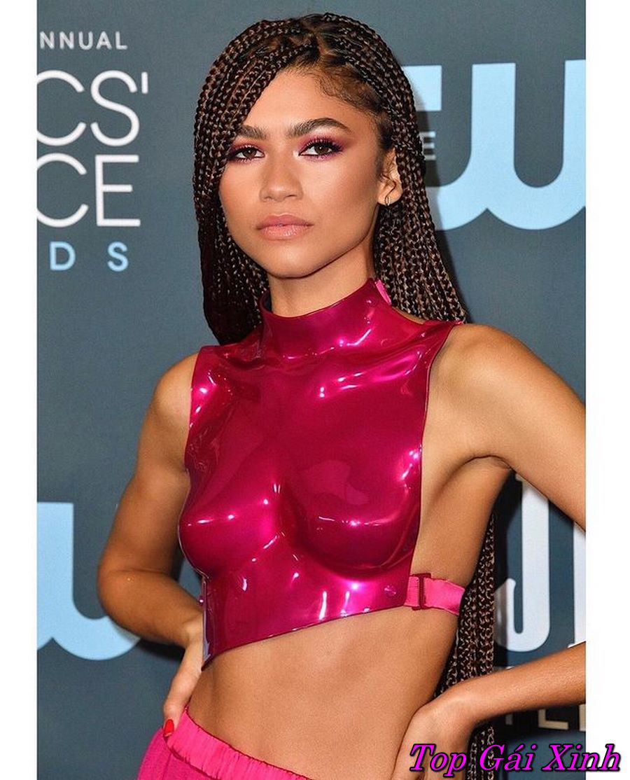 ảnh Zendaya nude bánh cuốn nhất 39