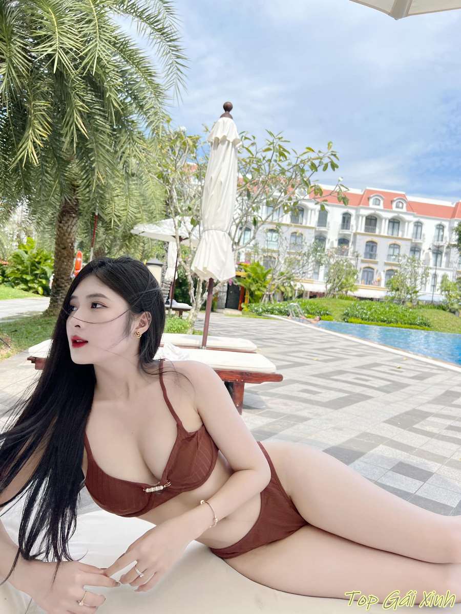 ảnh Quỳnh Alee sexy gợi cảm 1