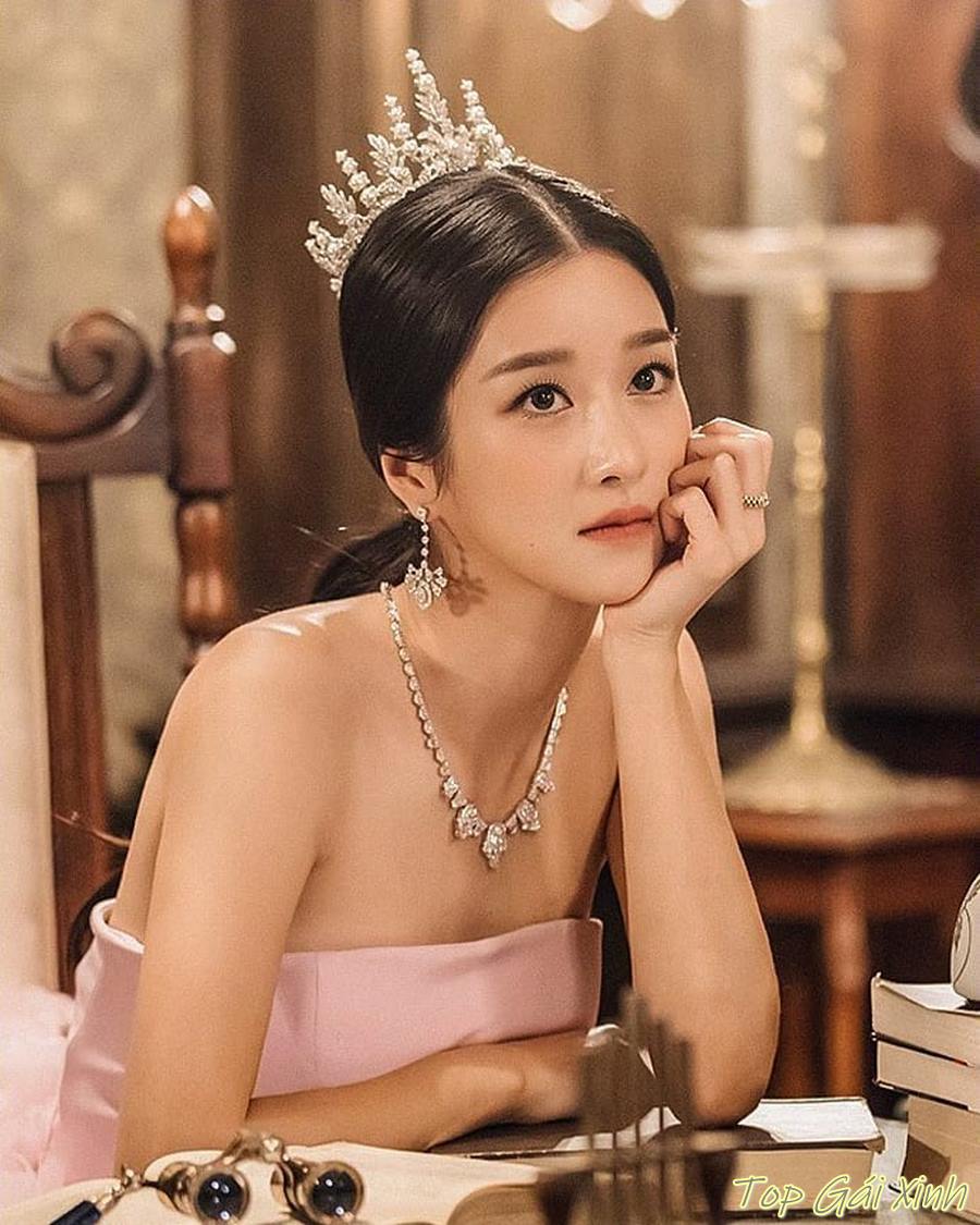 Ảnh Seo Ye Ji sexy quyến rũ 13