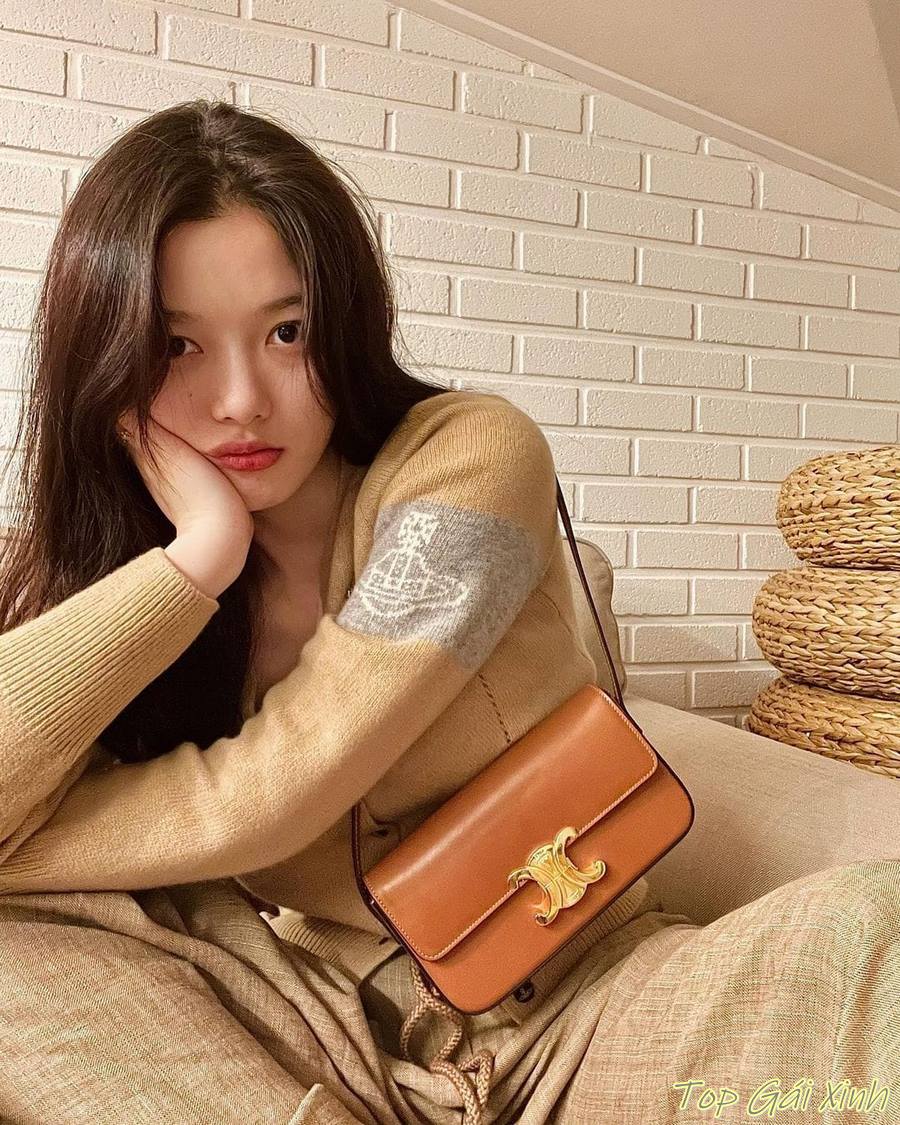 Ảnh Kim Yoo Jung sexy gợi cảm 24