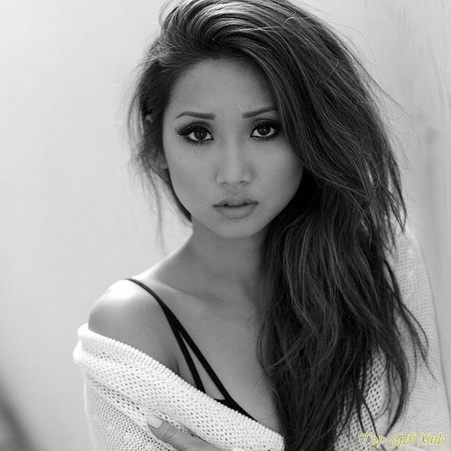 ảnh Brenda Song nude khiêu gợi 33