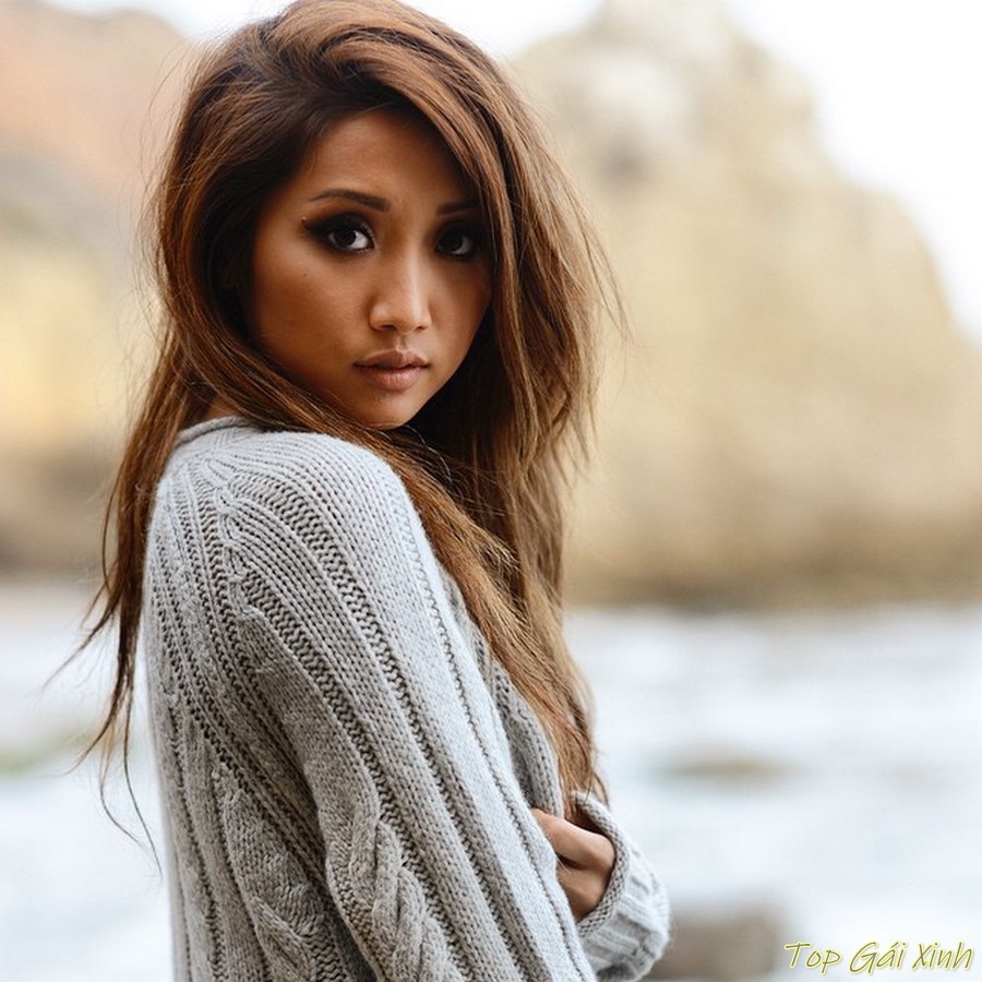 ảnh Brenda Song nude khiêu gợi 37