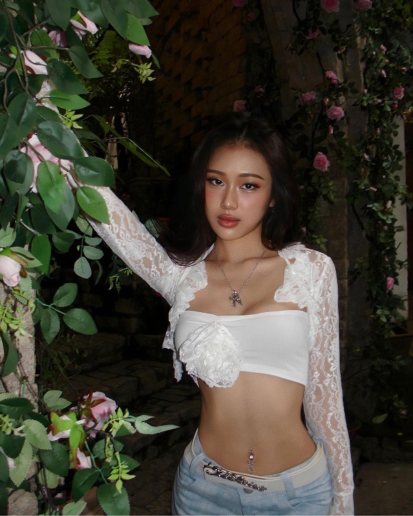 Ảnh hotgirl Nguyễn Xuân Bảo Hân sexy 2