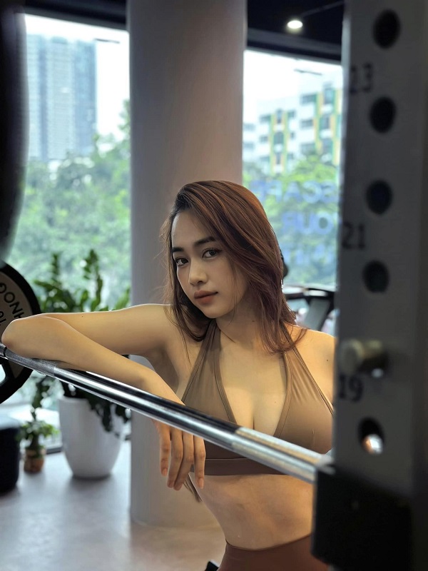 Ảnh hotgirl Phạm Thu Hằng xinh đẹp mới nhất 19