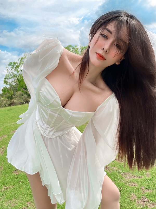 Ảnh hotgirl Võ Ngọc Trân sexy xinh đẹp 12