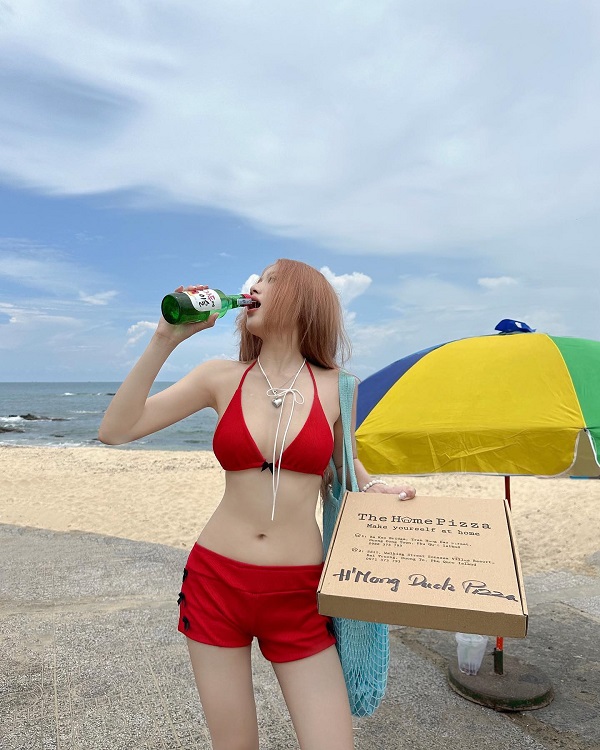 Ảnh hotgirl Cù Thị Hoài Trang bikini 5