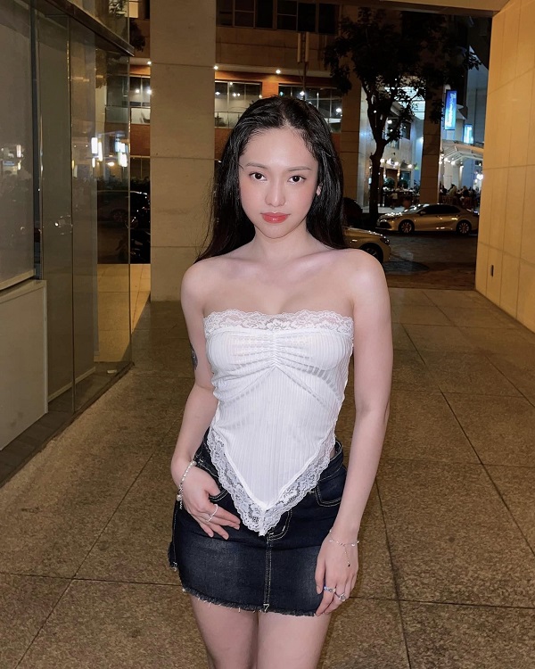 Ảnh hotgirl Nguyễn Thúy Vi sexy 9