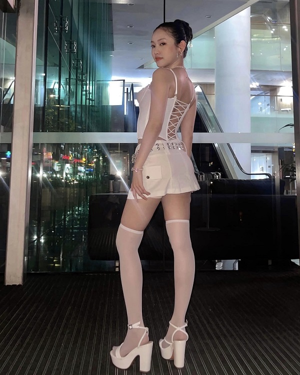 Ảnh hotgirl Nguyễn Thúy Vi sexy 18