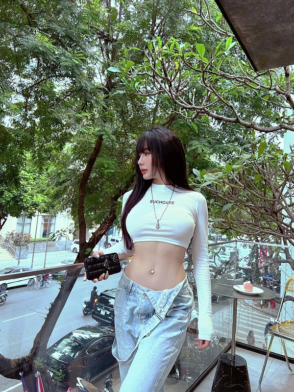 Ảnh hotgirl Phạm Hồng Nhung sexy gợi cảm 4