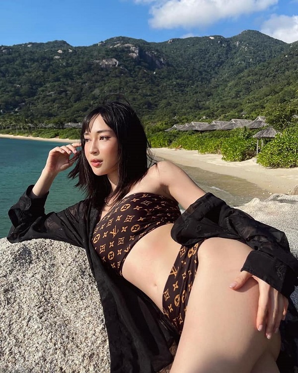 Ảnh hotgirl Sun HT bikini nóng bỏng 6