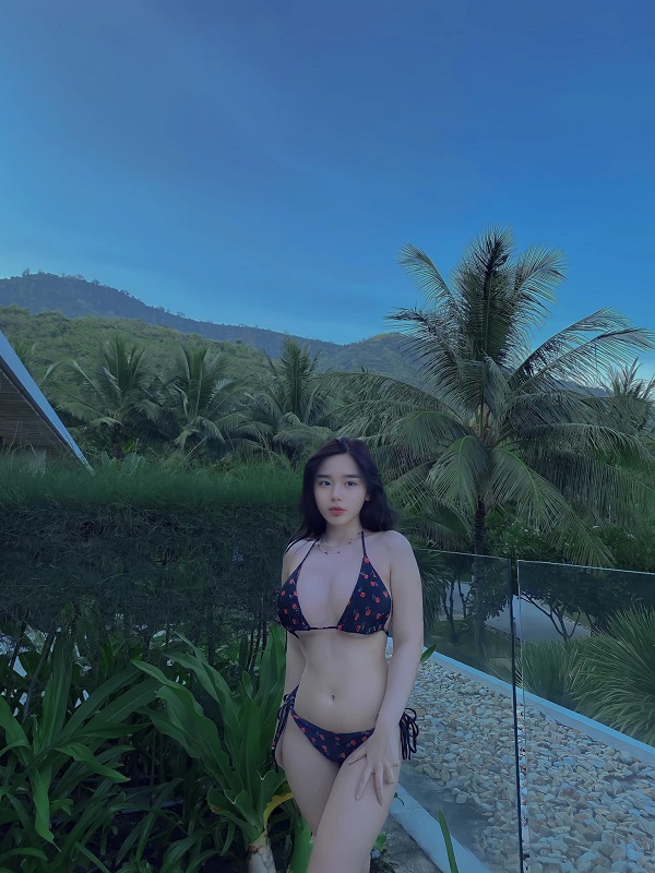 Ảnh hotgirl Trần Minh Thiên Di bikini nóng bỏng 2