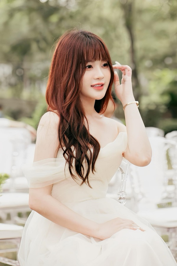 Ảnh hotgirl Lyly Sury xinh đẹp mới nhất 10