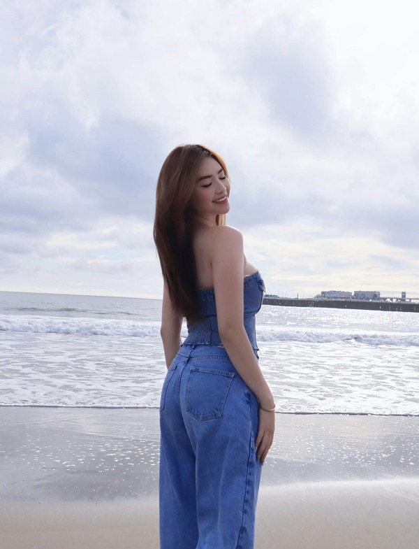 Ảnh hotgirl Vương Hoàng Mai Diz sexy 20