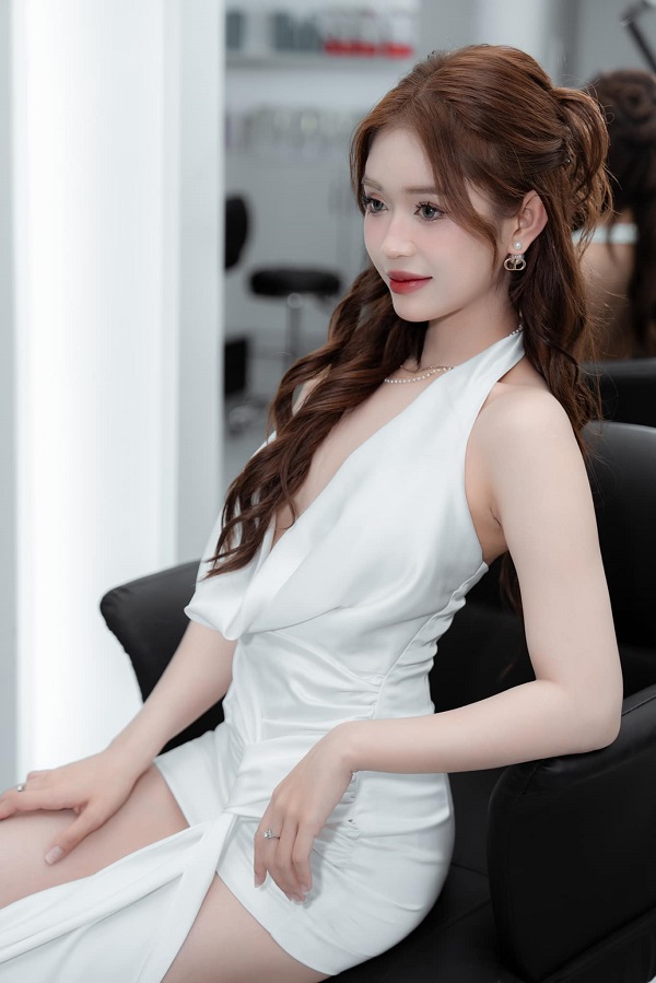 Ảnh Mai Hà Hoàng Yến sexy 18