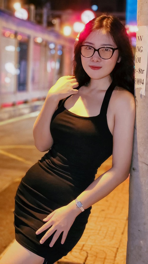 Ảnh tiktoker Hồng Trân sexy 2