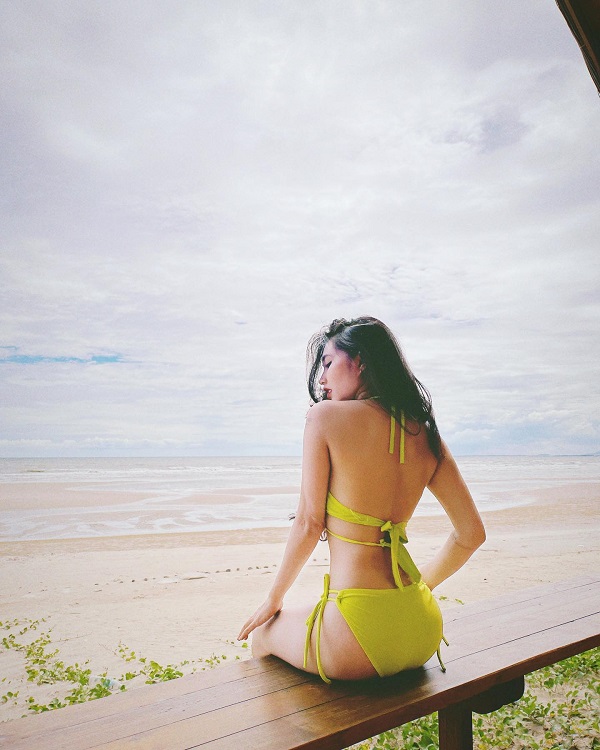 Ảnh tikoker Kelly Uyên bikini 7