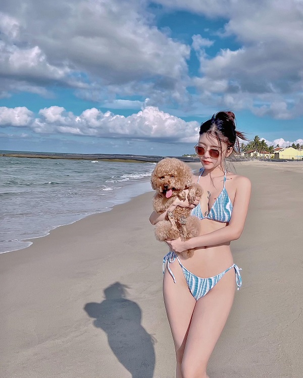 Ảnh tiktoker Linh Linh bikini 8