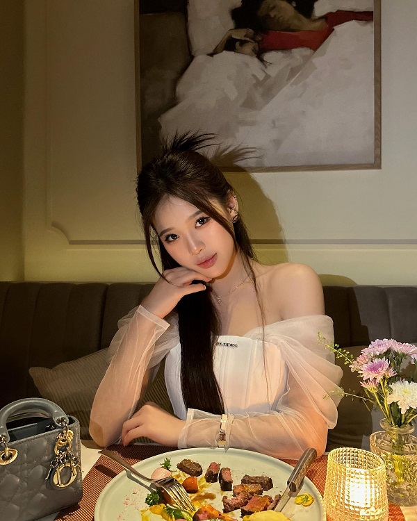 Ảnh tiktoker Wyn Anh sexy  24