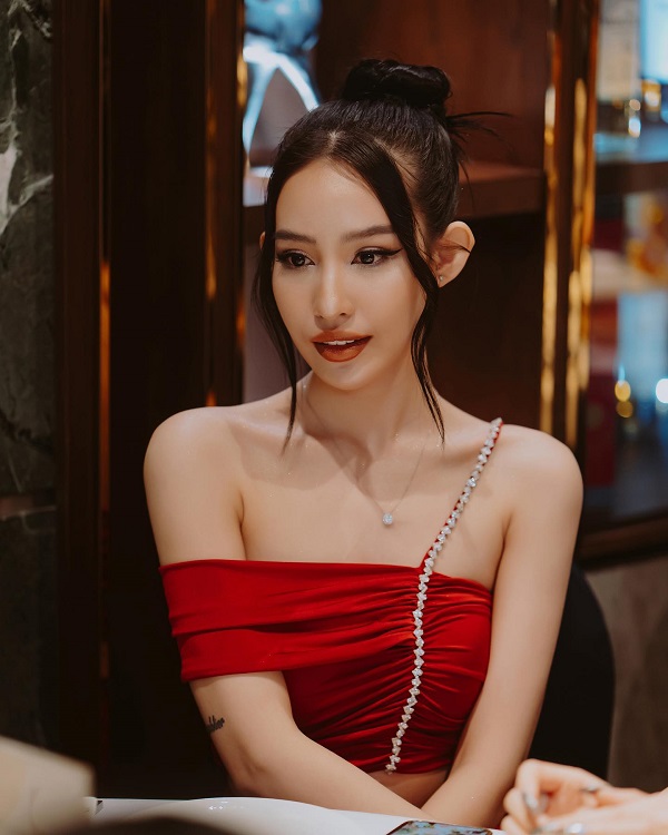 Ảnh Trần Lê Y Nhi sexy 10