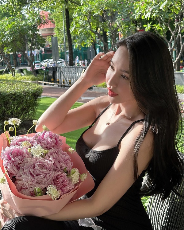 Ảnh Trần Lê Y Nhi sexy 1