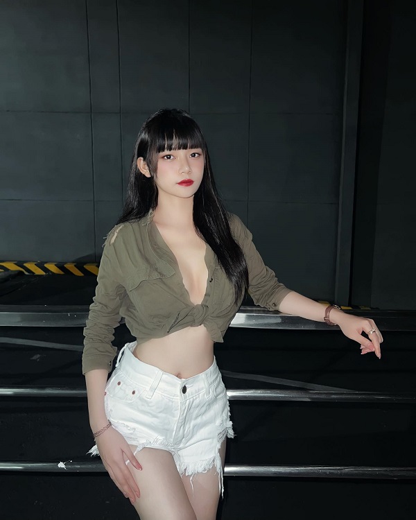 Ảnh Vương Minh Phượng sexy 11