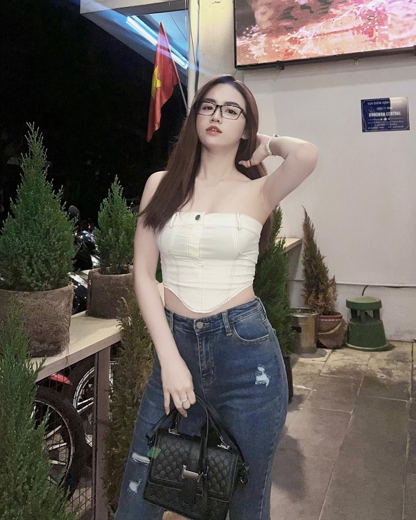 Ảnh hotgirl Hạnh Lê sexy gợi cảm  12