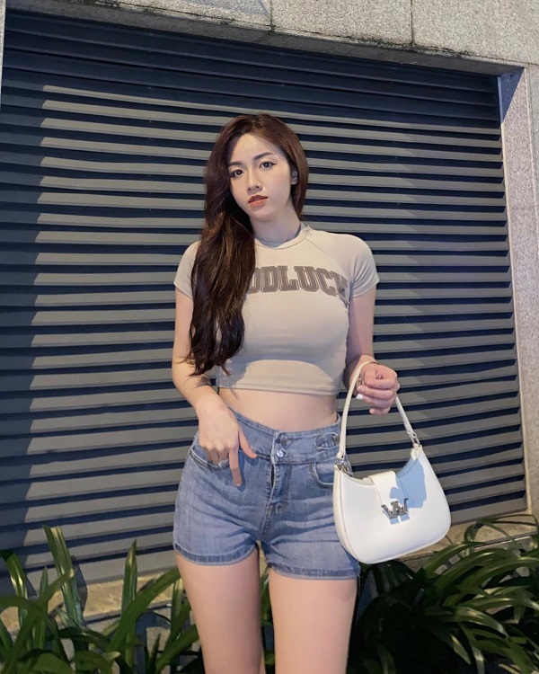 Ảnh hotgirl Hạnh Lê sexy gợi cảm  13