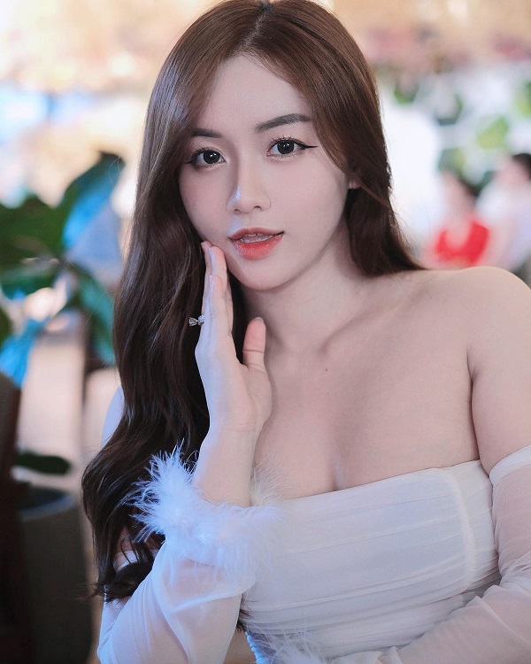 Ảnh hotgirl Hạnh Lê sexy gợi cảm  15