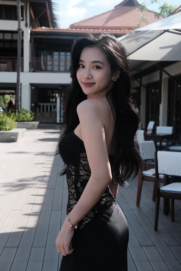 Ảnh người mẫu Dương Thùy sexy gợi cảm 23