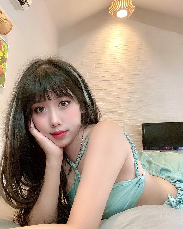 Ảnh Nguyễn Ngọc Thiên Thuỳ sexy 9