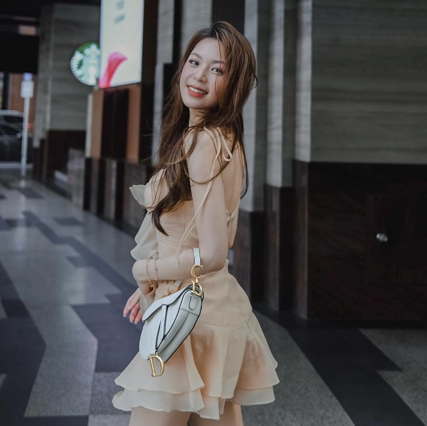 Ảnh tiktoker Châu Tú Linh sexy 14