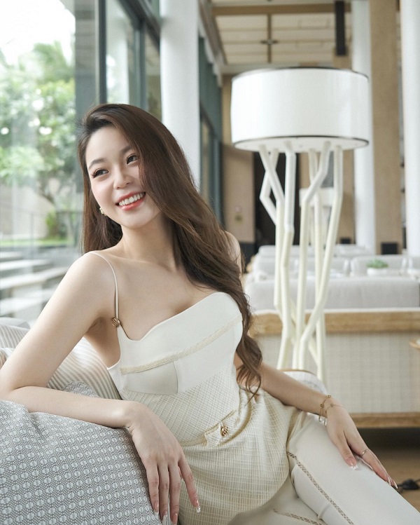 Ảnh tiktoker Châu Tú Linh sexy 5