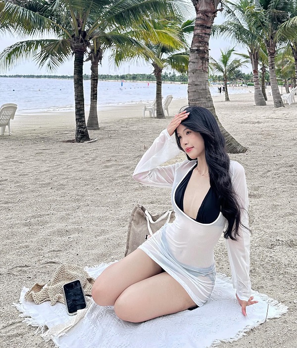 Ảnh tiktoker Phương Anh bikini 19