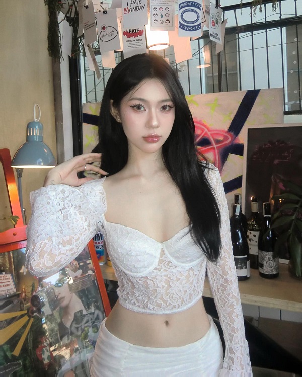 Ảnh tiktoker Trần Tú Nguyên sexy 17