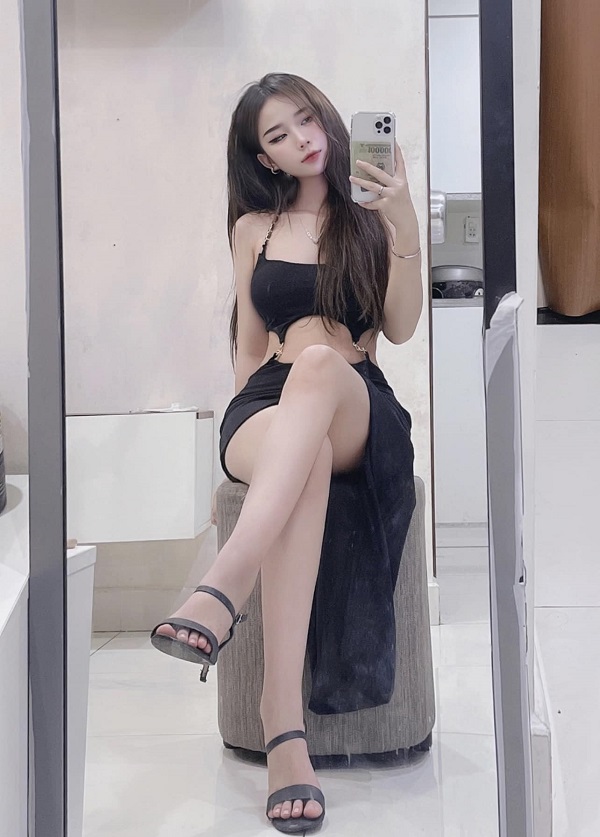 Ảnh Trần Tuyết Ngân sexy 8