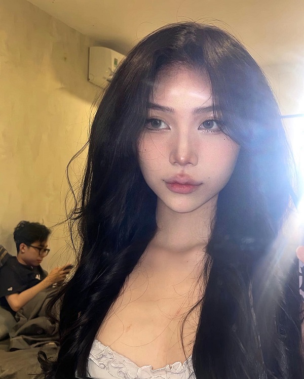 Ảnh Trần Tuyết Ngân sexy 16