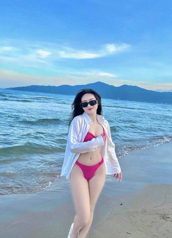 Ảnh Võ Thị Thanh Ngân bikini nuột nà 5